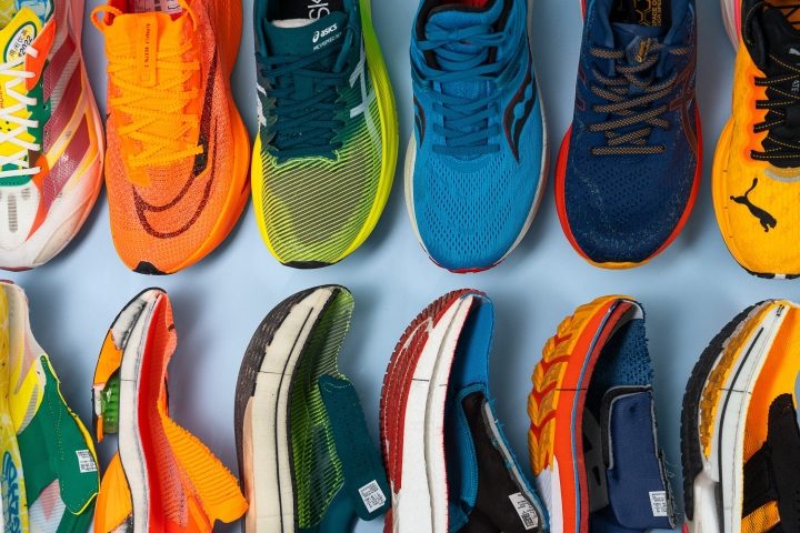· Running Shoes With Foam Sole