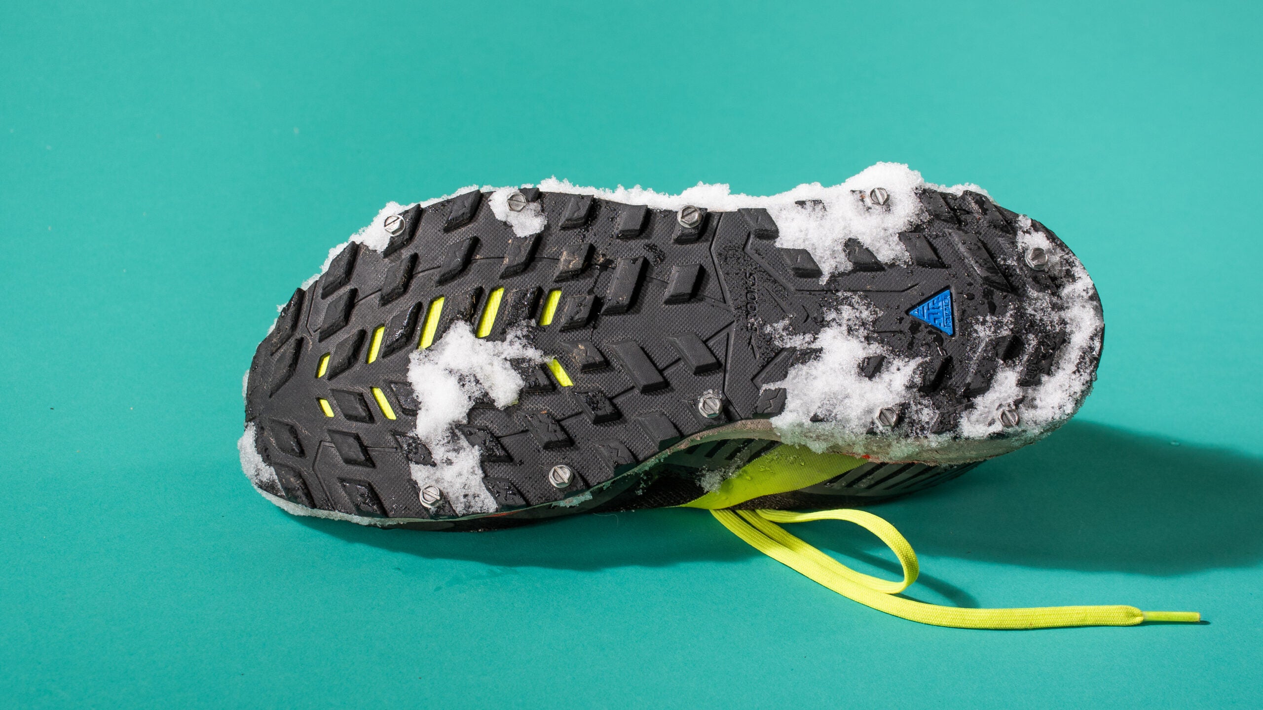 · Running Shoes With Traction