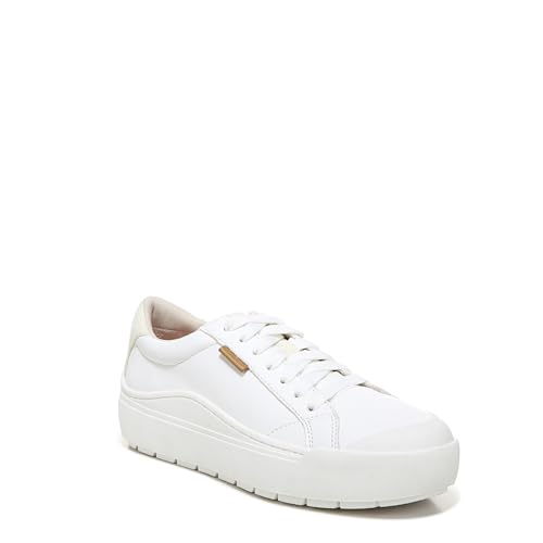 Best Shoes for Traveling Women