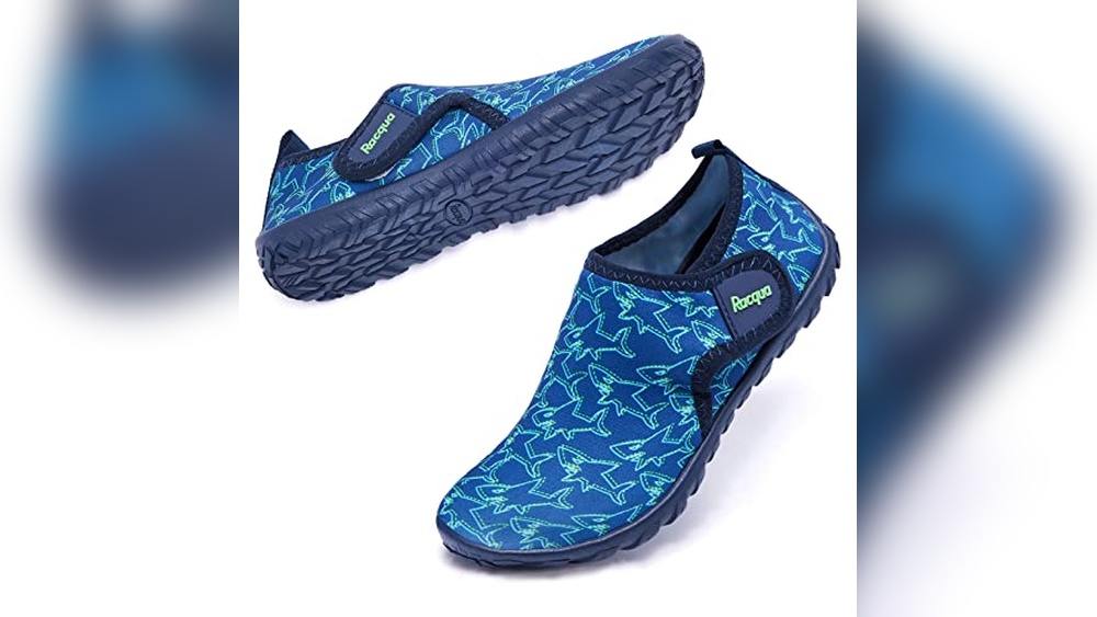 best kids water shoes for beach and pool activities