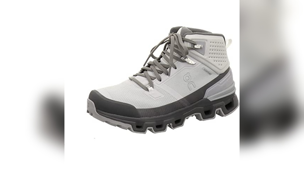 best shoes for women with wide flat feet