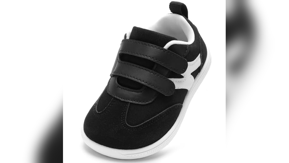 best toddler walking shoes for indoor and outdoor use