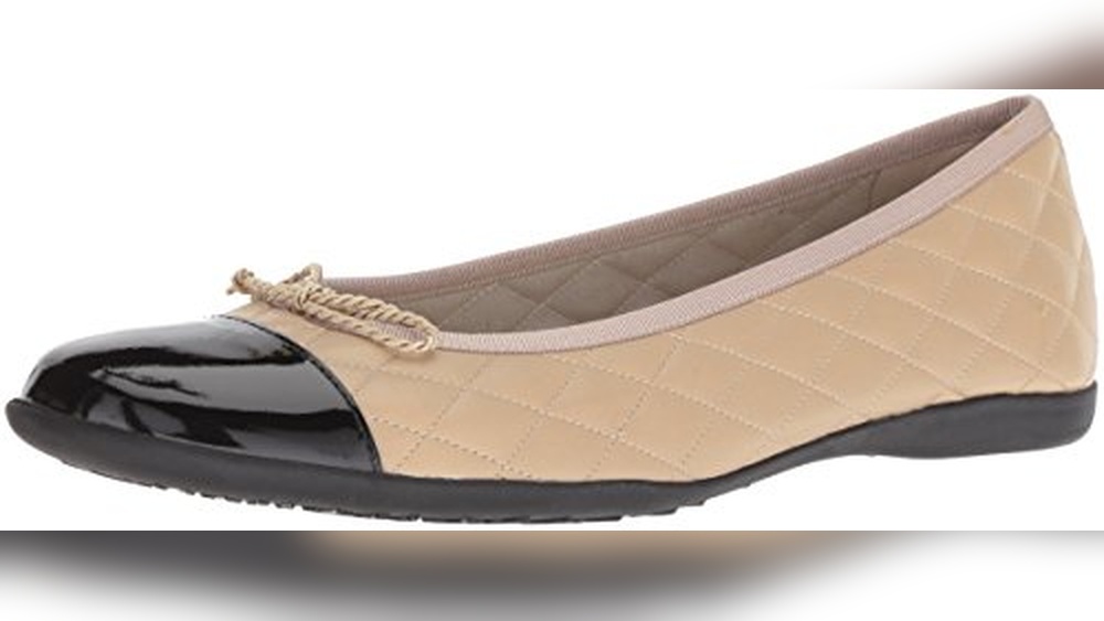 best womens shoes for touring cities
